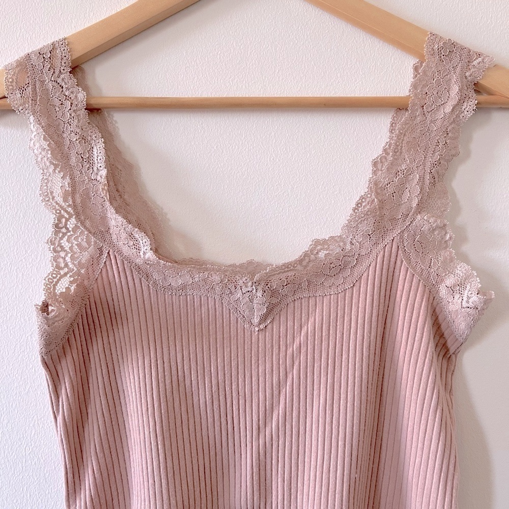 FOUR! @ $7 ea. tops: tank and tee tops Maeve, J Crew, Wrap London womens 4-6